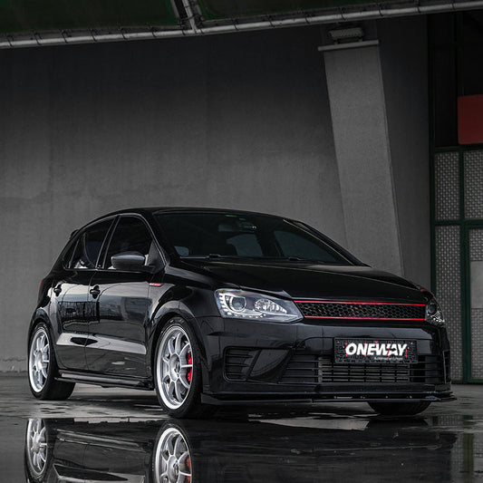 🚘 Migliora lo stile e le prestazioni del tuo veicolo con Oneway Automotive GmbH – Il principale produttore europeo di body kit in ABS