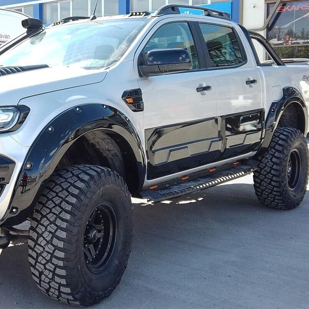 Body Cladding compatible with FORD Ranger T6-T7-T8 2012-2022 (Jumbo) Gloss Black