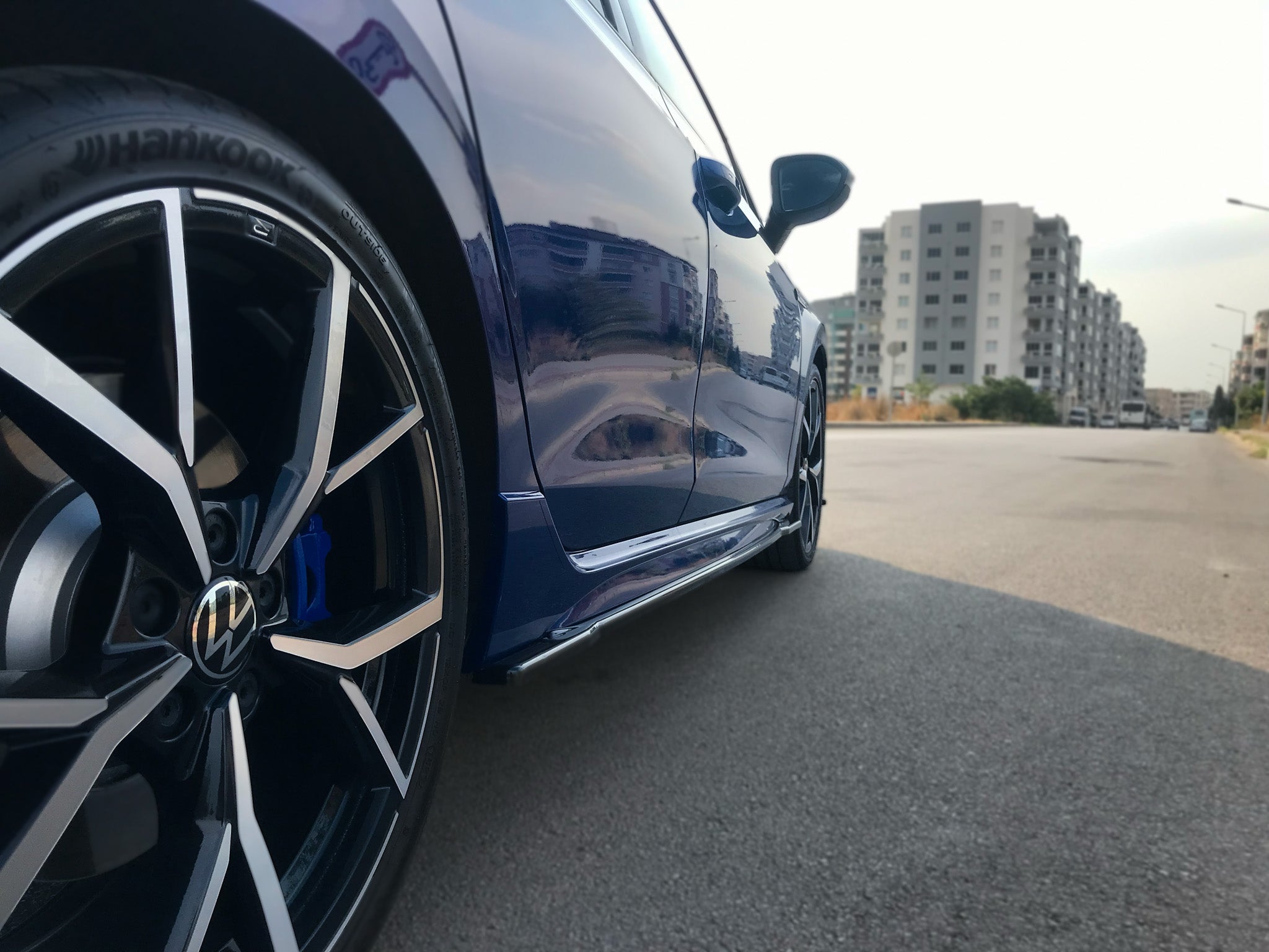 VW VOLKSWAGEN Golf R MK8 2020+ Side Skirts (2 Pcs) - ONEWAY Automotive GmbH