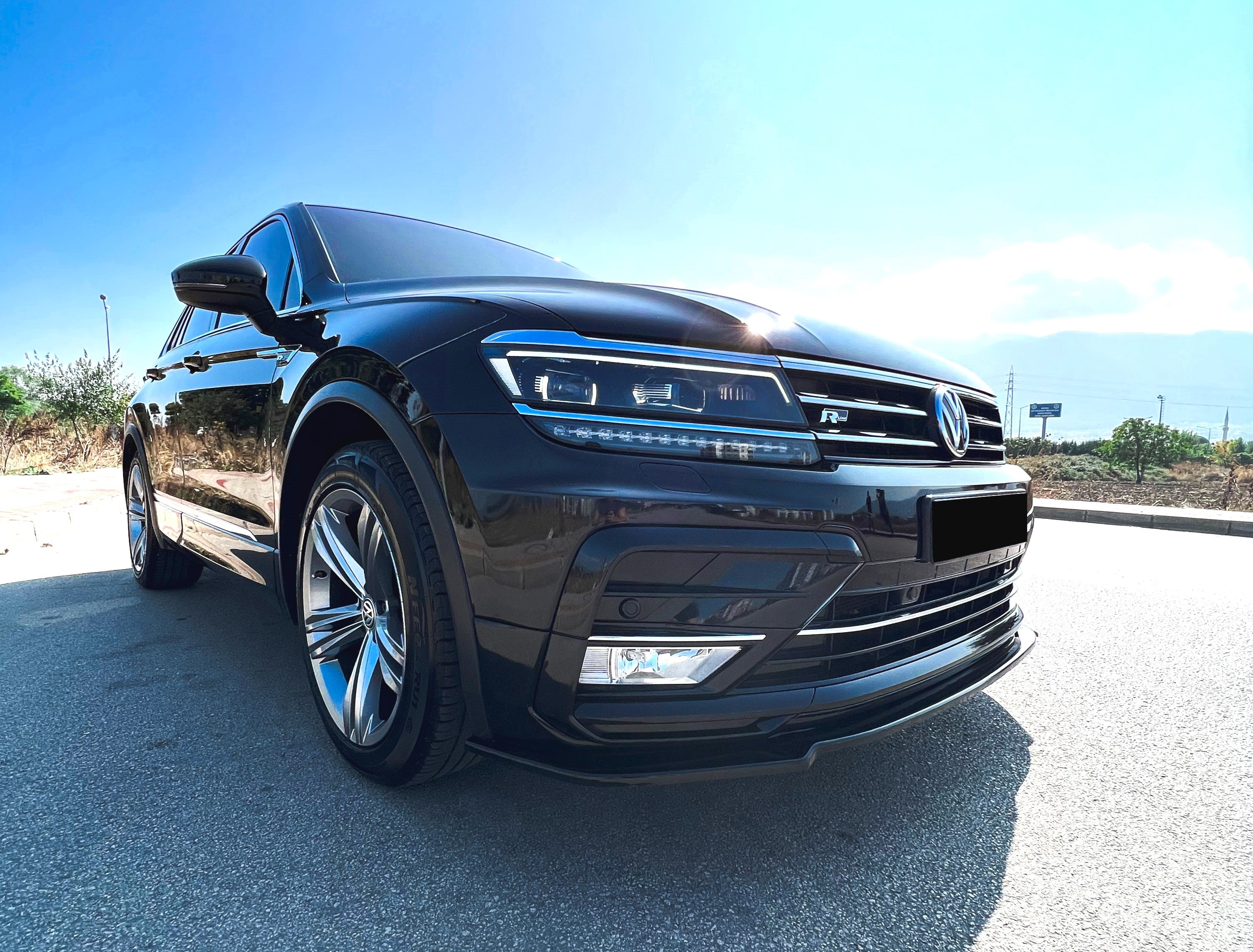 VW VOLKSWAGEN Tiguan MK2 R-Line 2015-2020 Front Splitter - ONEWAY Automotive GmbH